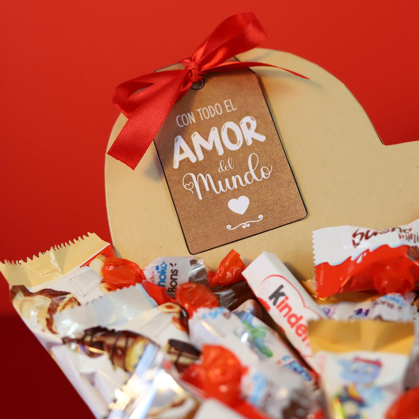 Caixa de chocolate originais com Kinder Bueno Mini, Schokobons, Happy Hippo, Kinder Bueno White - presentes de dia dos namorados