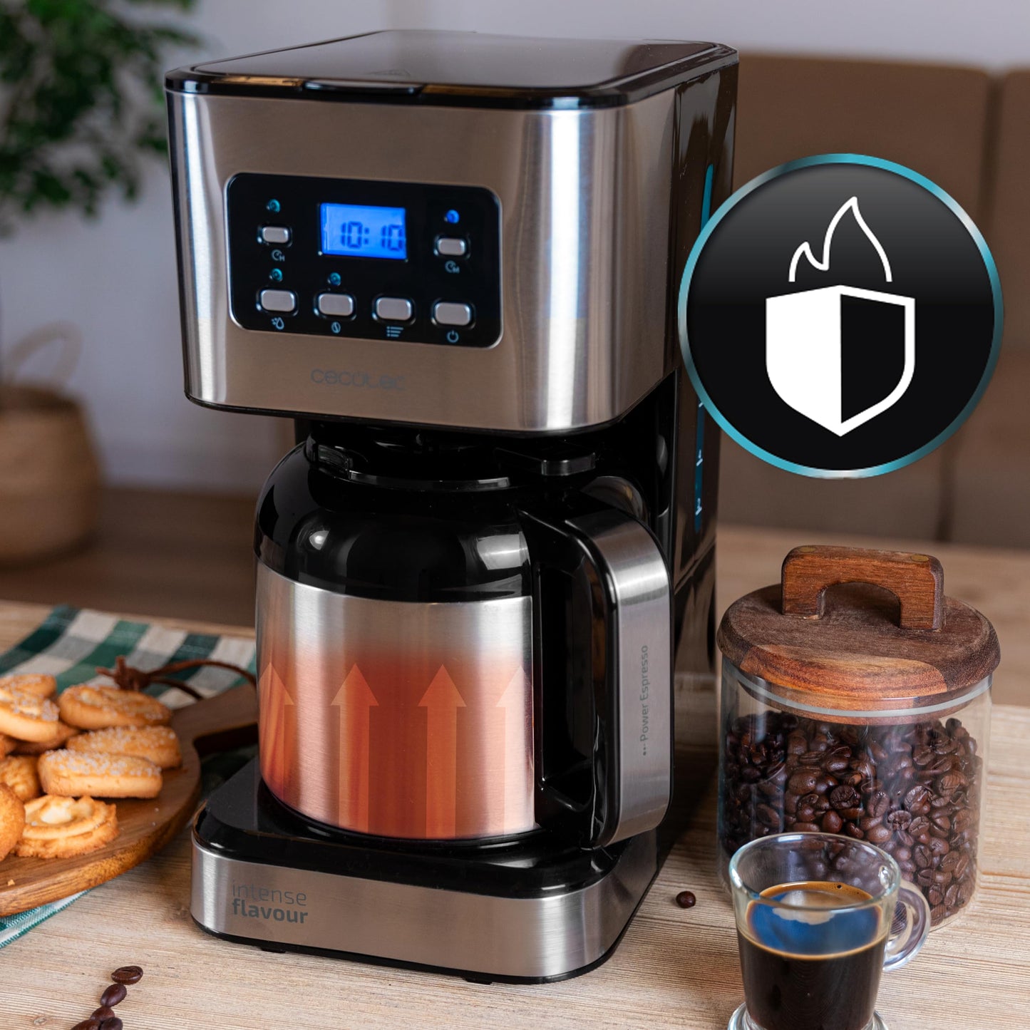 Cafeteira Cecotec 6 xícaras Inox - Design Moderno
