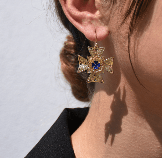 Brincos Cruz de Malta Azul | Aço Inoxidável Banho Ouro | Alma de Portugal