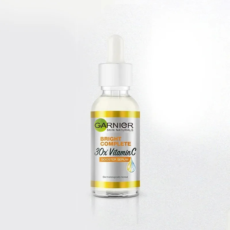 Sérum facial Garnier com extrato de sakura em frasco de 30ml, ideal para hidratação e rejuvenescimento da pele