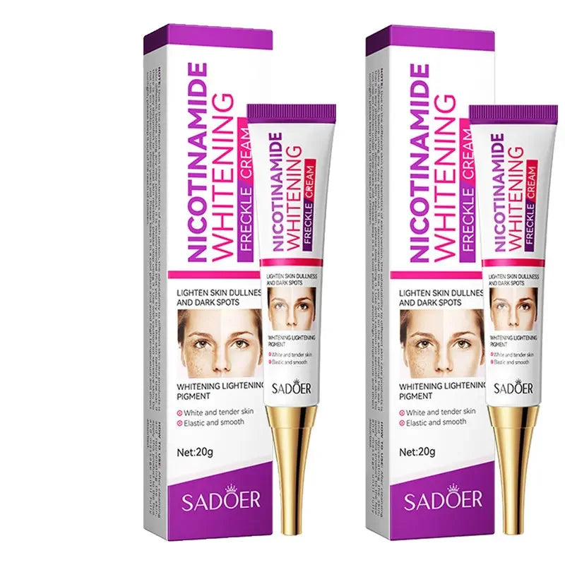 Creme clareador com nicotinamida em embalagem com dois tubos para pele radiante e uniforme, disponível na loja Terra de Estrelas