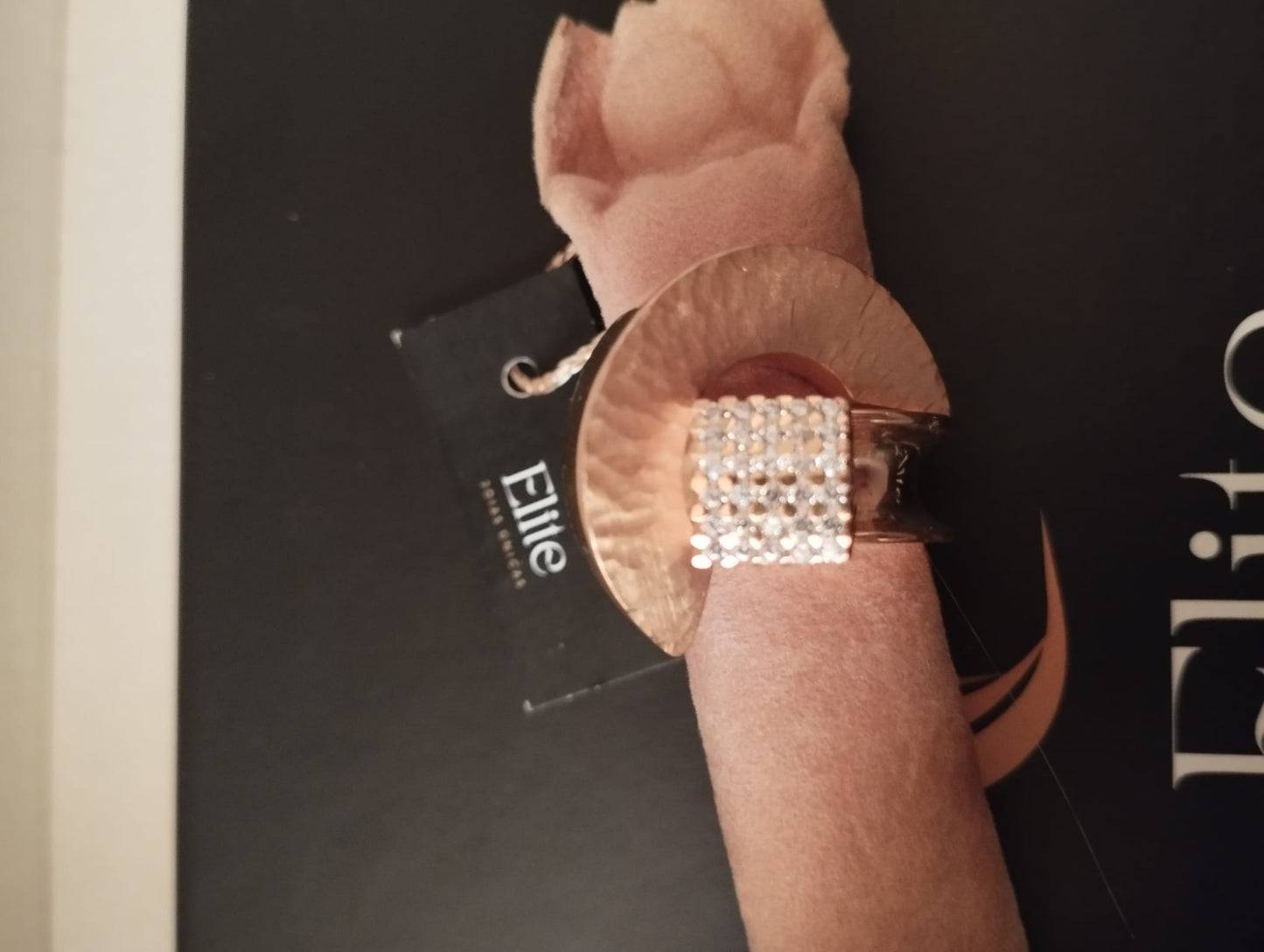 Anel Elite