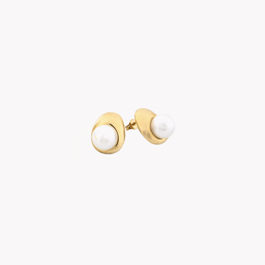 Pearl oval steel earrings