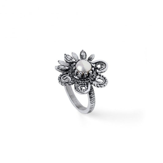 anel mandala energy Topázio 1874 em prata envelhecida com pérola central e detalhes florais e marcasite