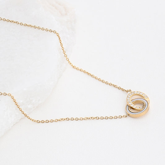 Interlaced circle steel necklace