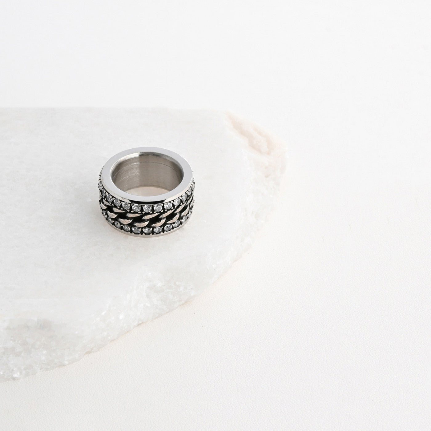 Anillo doble de acero brillante