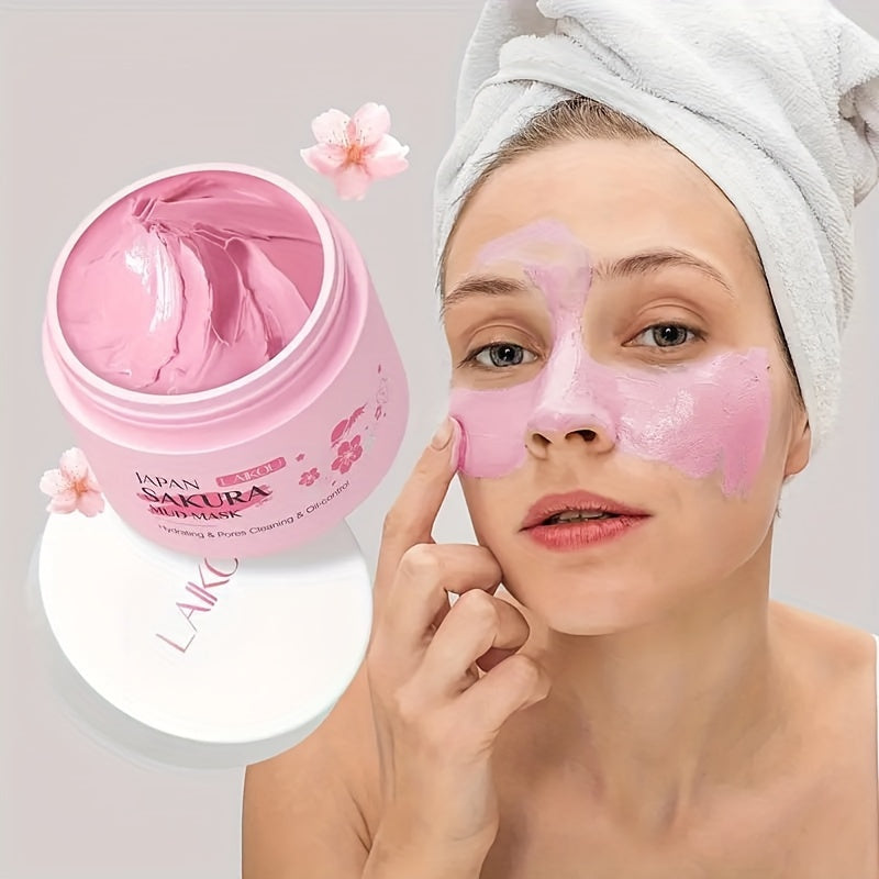 Máscara de Argila Hidratante Laikou Sakura 25g sendo aplicada no rosto, ideal para todos os tipos de pele