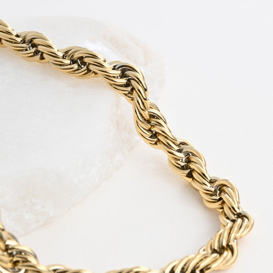 Collar de acero de malla trenzada gruesa