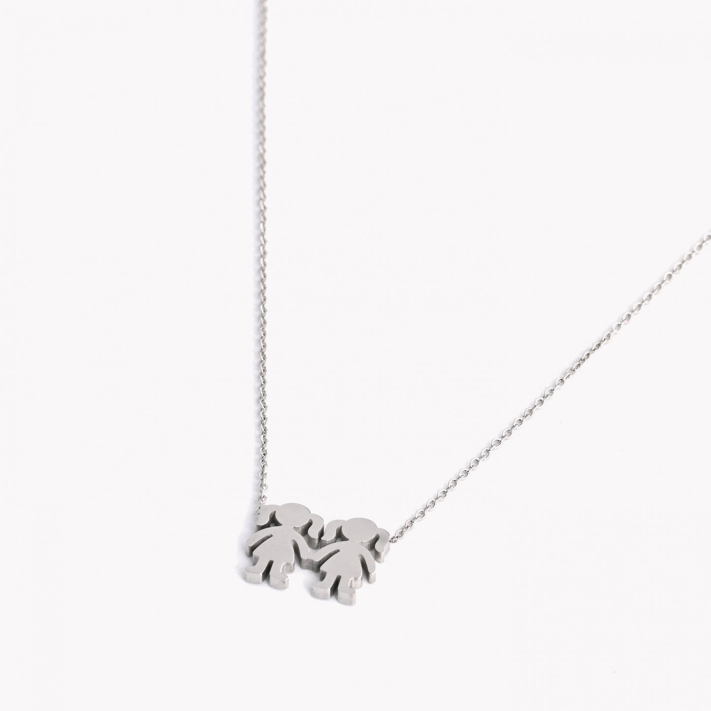 Collar de acero dos niñas