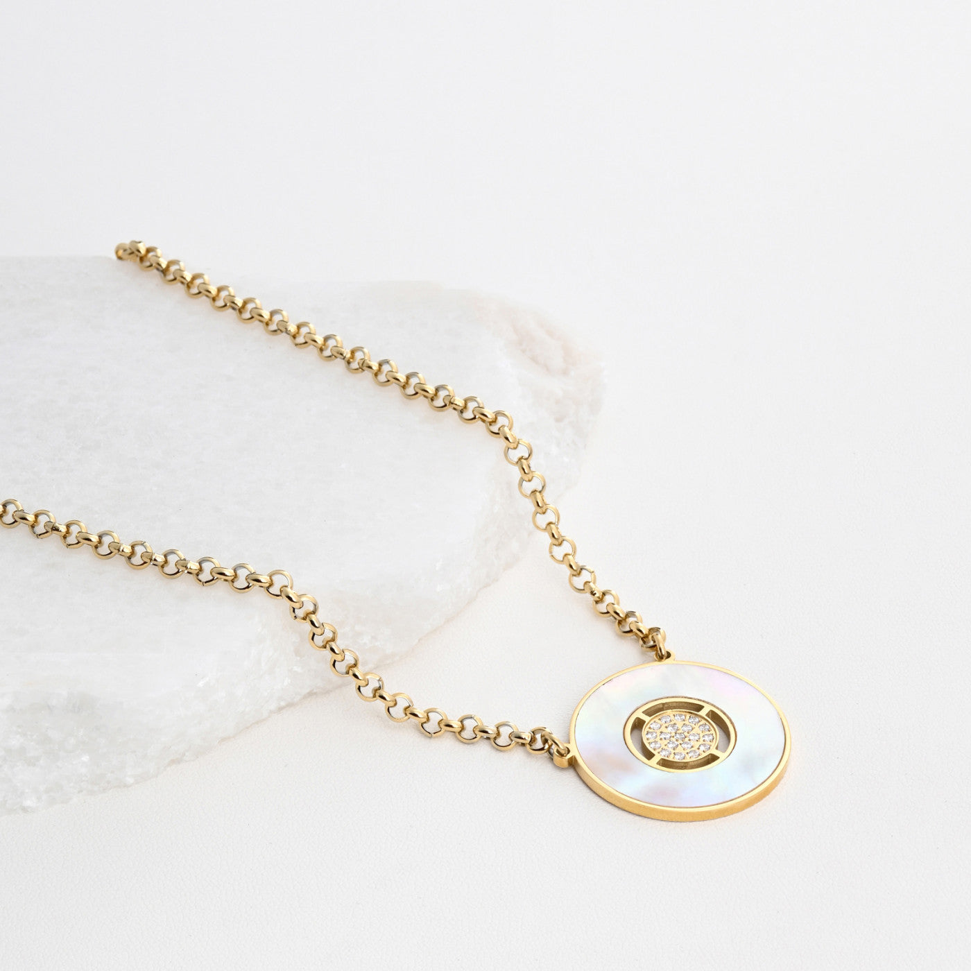 Collar de acero nácar y circonitas
